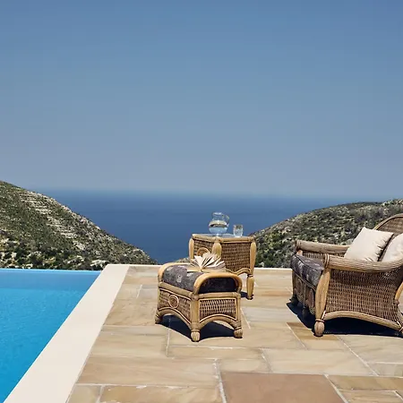 Karousa - A Luxury Retreat With Stunning Views, By Zantewize 빌라