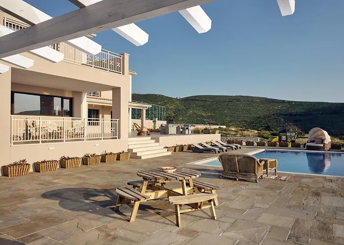 Karousa - A Luxury Retreat With Stunning Views, By Zantewize Anafonítria