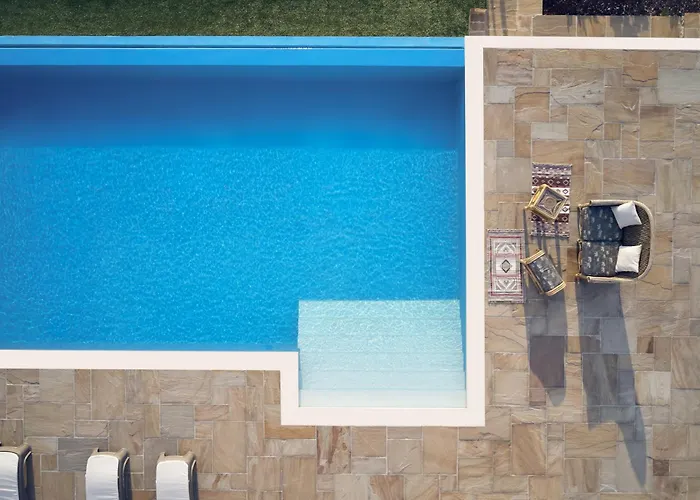 Karousa - A Luxury Retreat With Stunning Views, By Zantewize Villa *