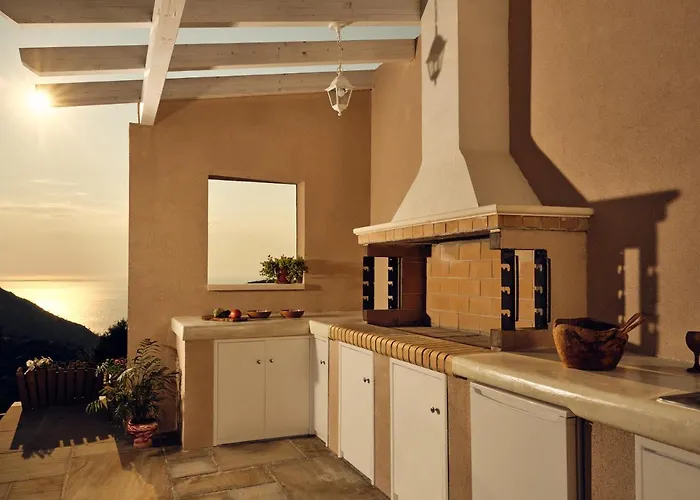 Karousa - A Luxury Retreat With Stunning Views, By Zantewize Anafonítria