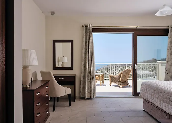 Karousa - A Luxury Retreat With Stunning Views, By Zantewize Villa