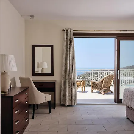 Karousa - A Luxury Retreat With Stunning Views, By Zantewize Vilă