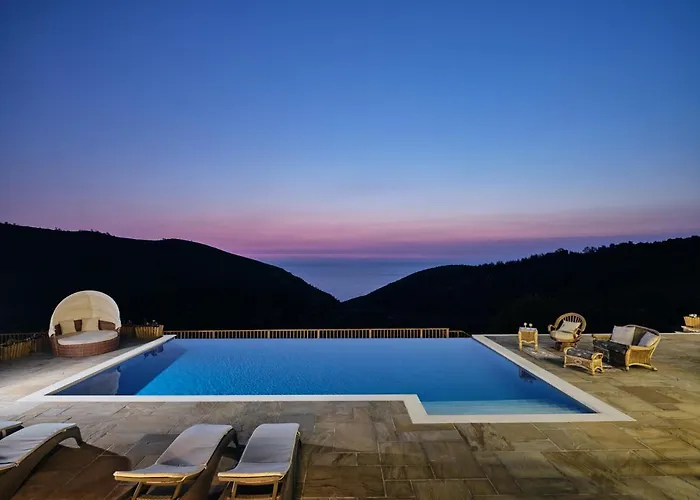 Karousa - A Luxury Retreat With Stunning Views, By Zantewize Anafonítria